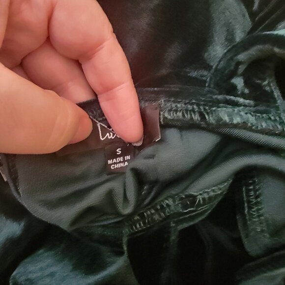 Lulus Perfectly Classy Green Velvet Strappy Jumpsuit, #2239436, Size S, $55 - Picture 7 of 8